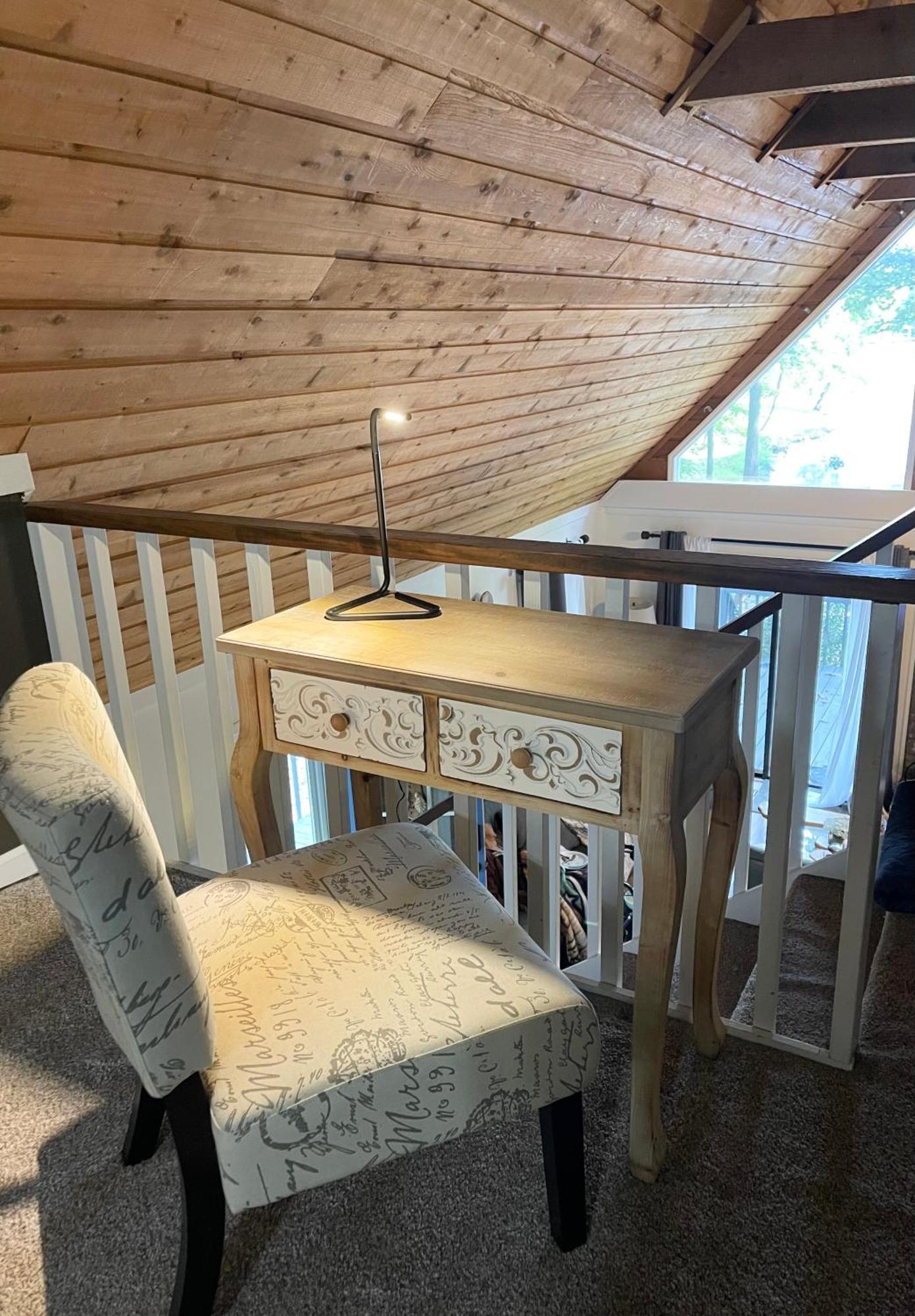 Waterfront Luxury On Sinclair With Wraparound Deck,and Fireplace